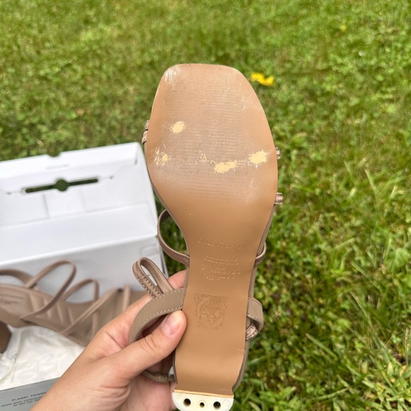 Woman heels - Picture 6 of 7